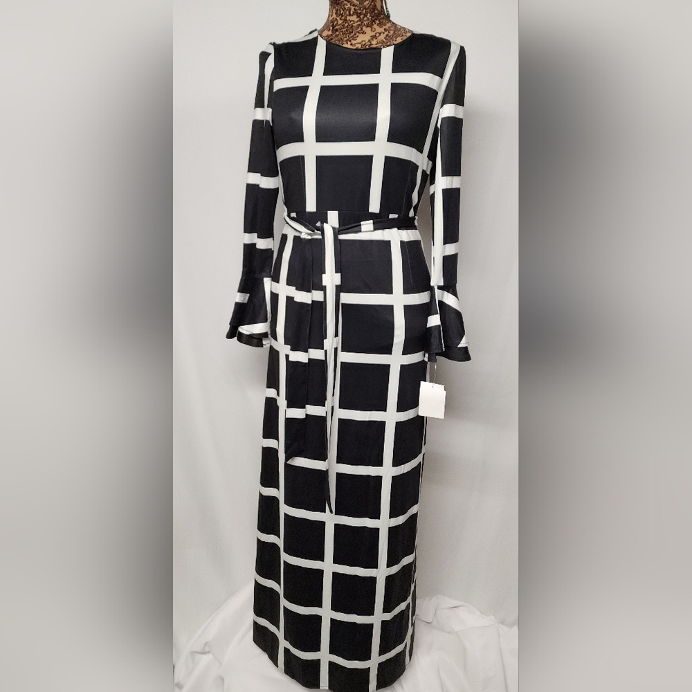 Urban Modesty Maxi Dress.  Sz SM & 2XL avail.   NWTs.  Deal!